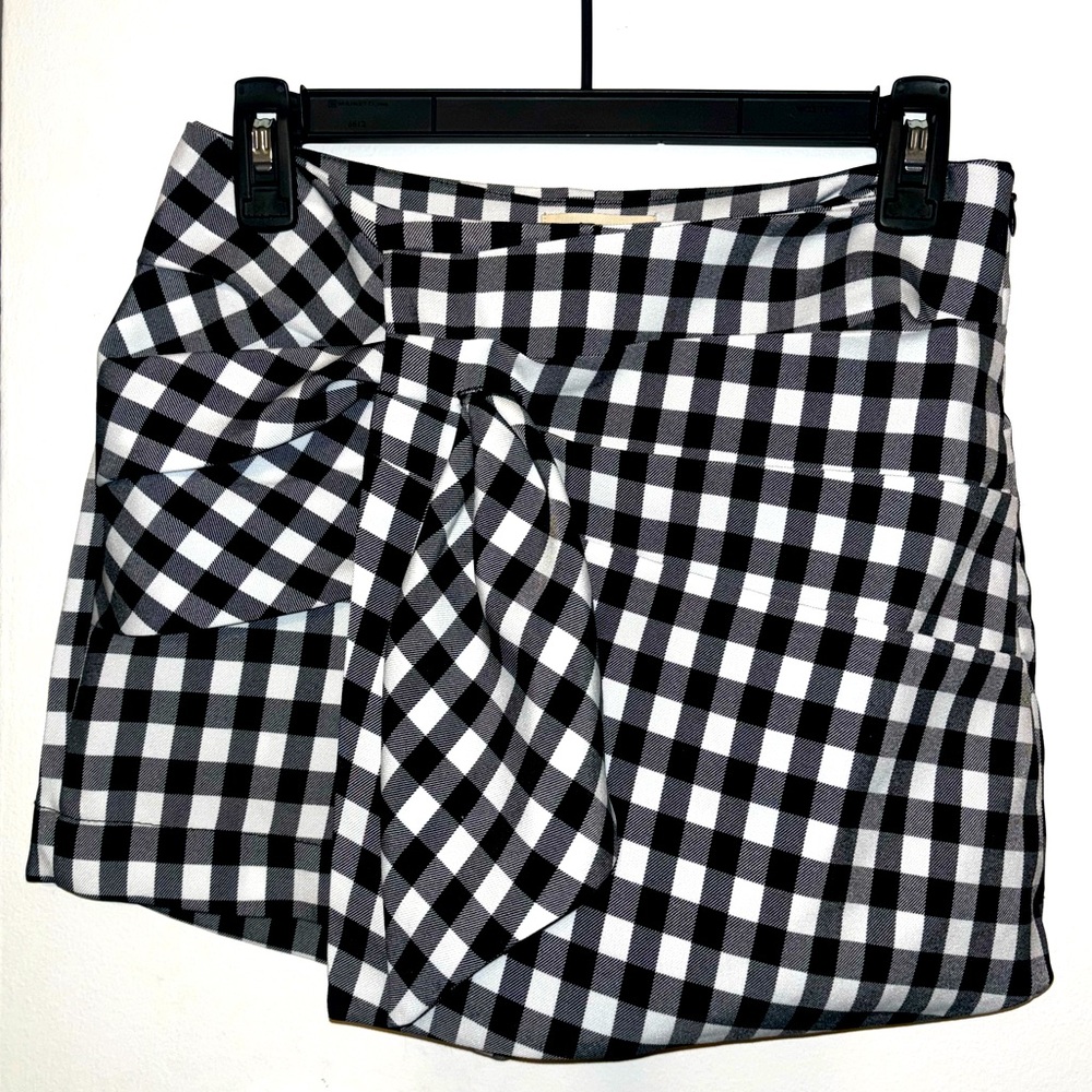 Ruffled Checkered skirt/skort